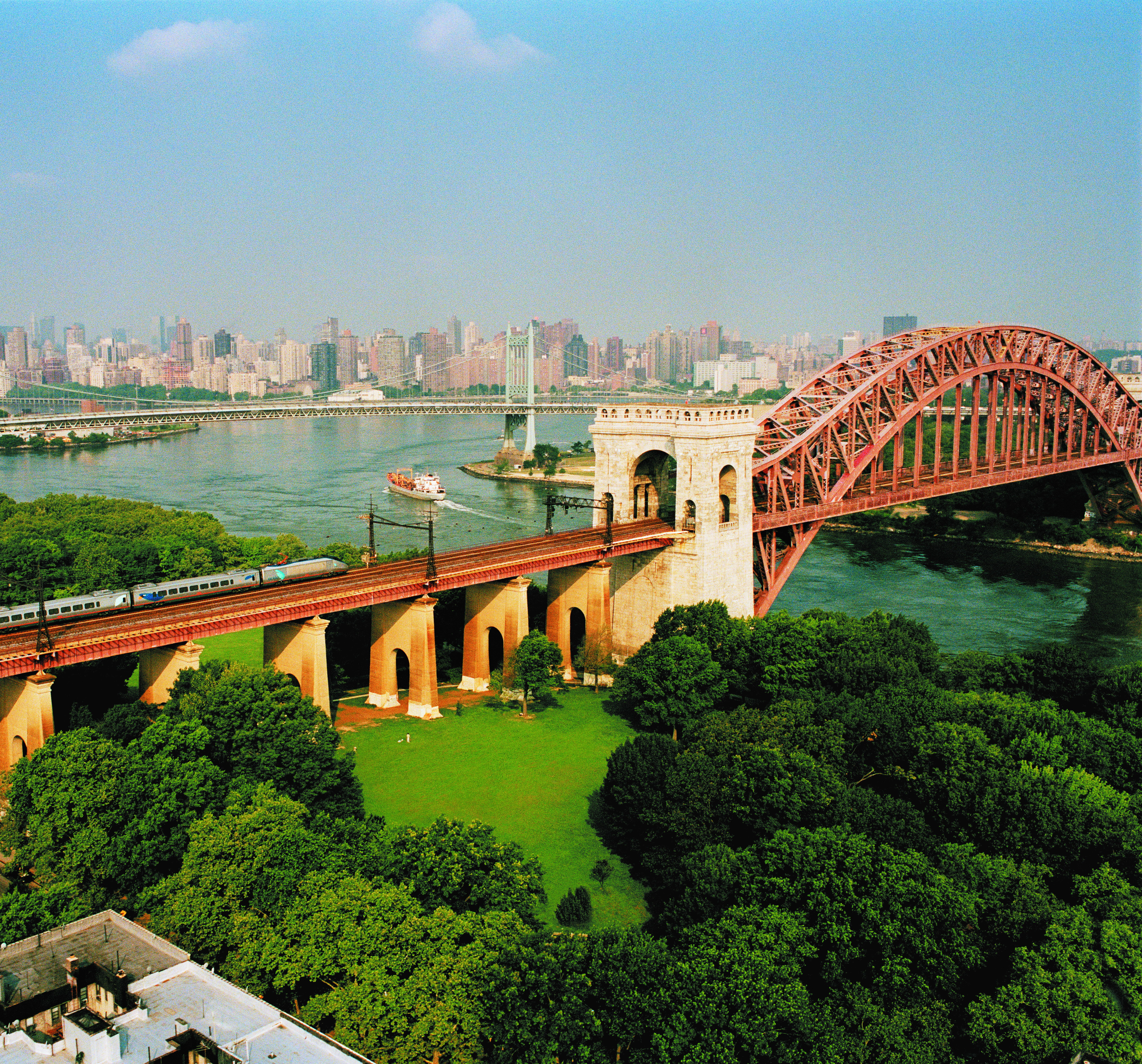 Tog fra New York til Niagara Falls